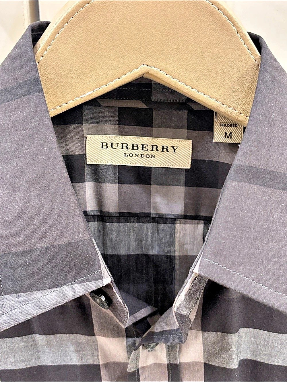 Burberry Men's Plaid Cotton Button Down Size Medium